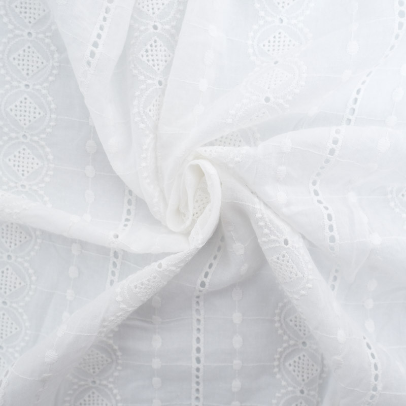 Broderie Anglaise Ligne Et Cercle Blanc Crème - Maison Klem